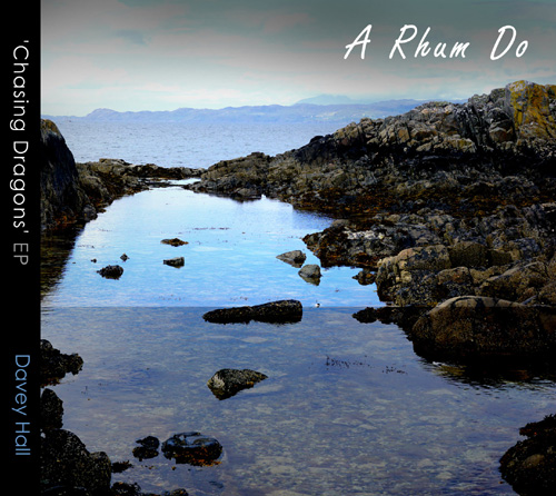 We took our tonics on the beach and we left our footprints in the sand